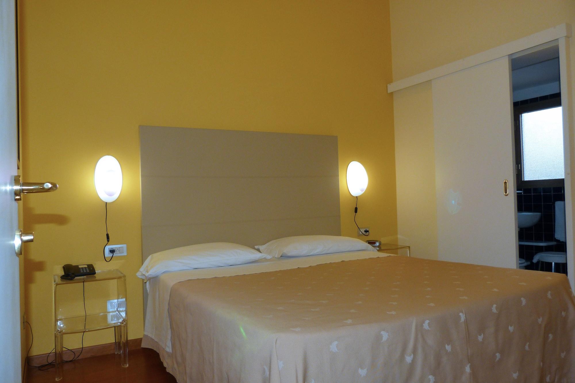 Hotel Centrale Byron Ravenna Esterno foto