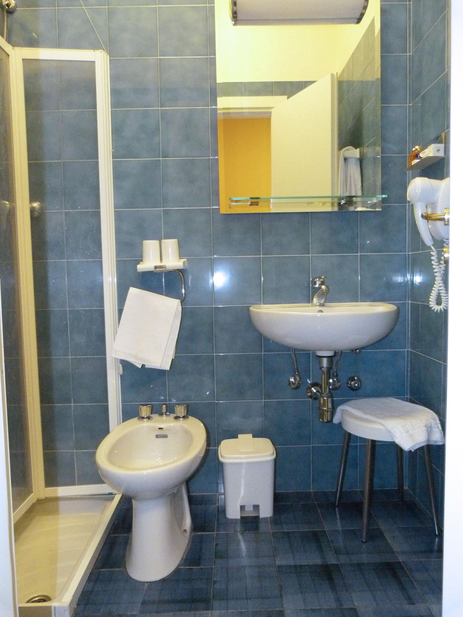 Hotel Centrale Byron Ravenna Esterno foto