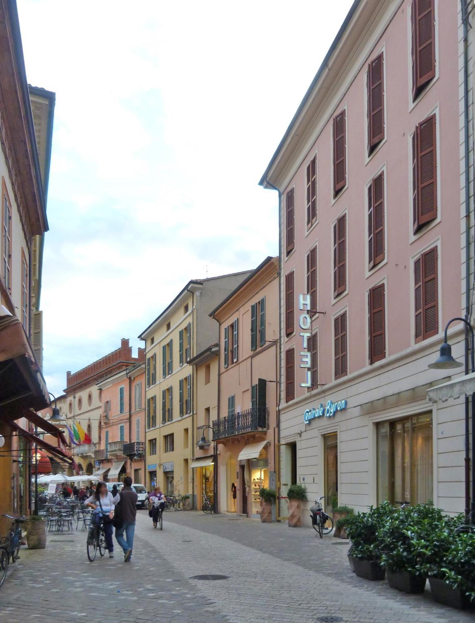 Hotel Centrale Byron Ravenna Esterno foto