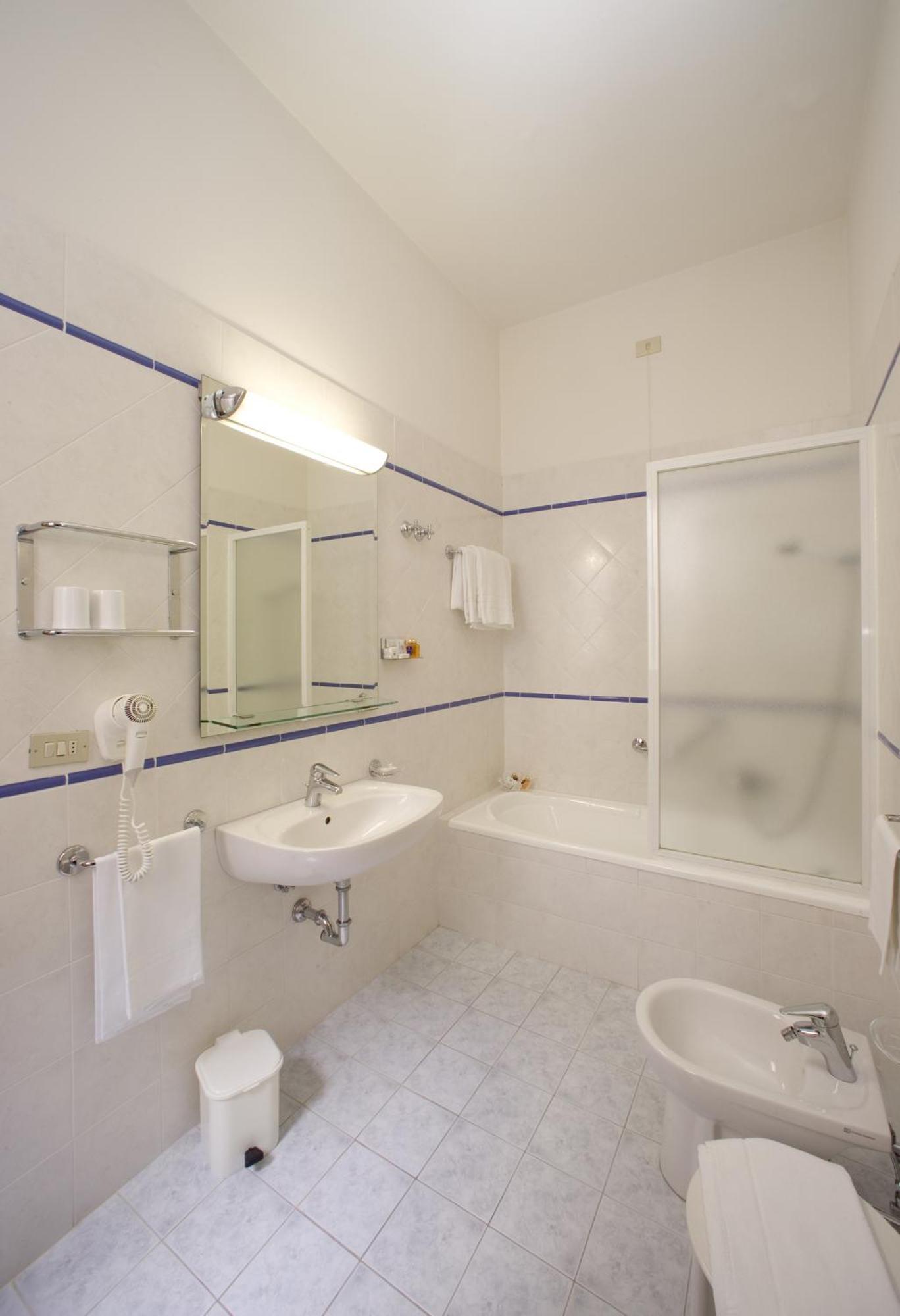 Hotel Centrale Byron Ravenna Camera foto