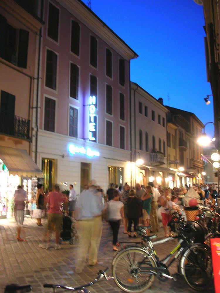 Hotel Centrale Byron Ravenna Esterno foto