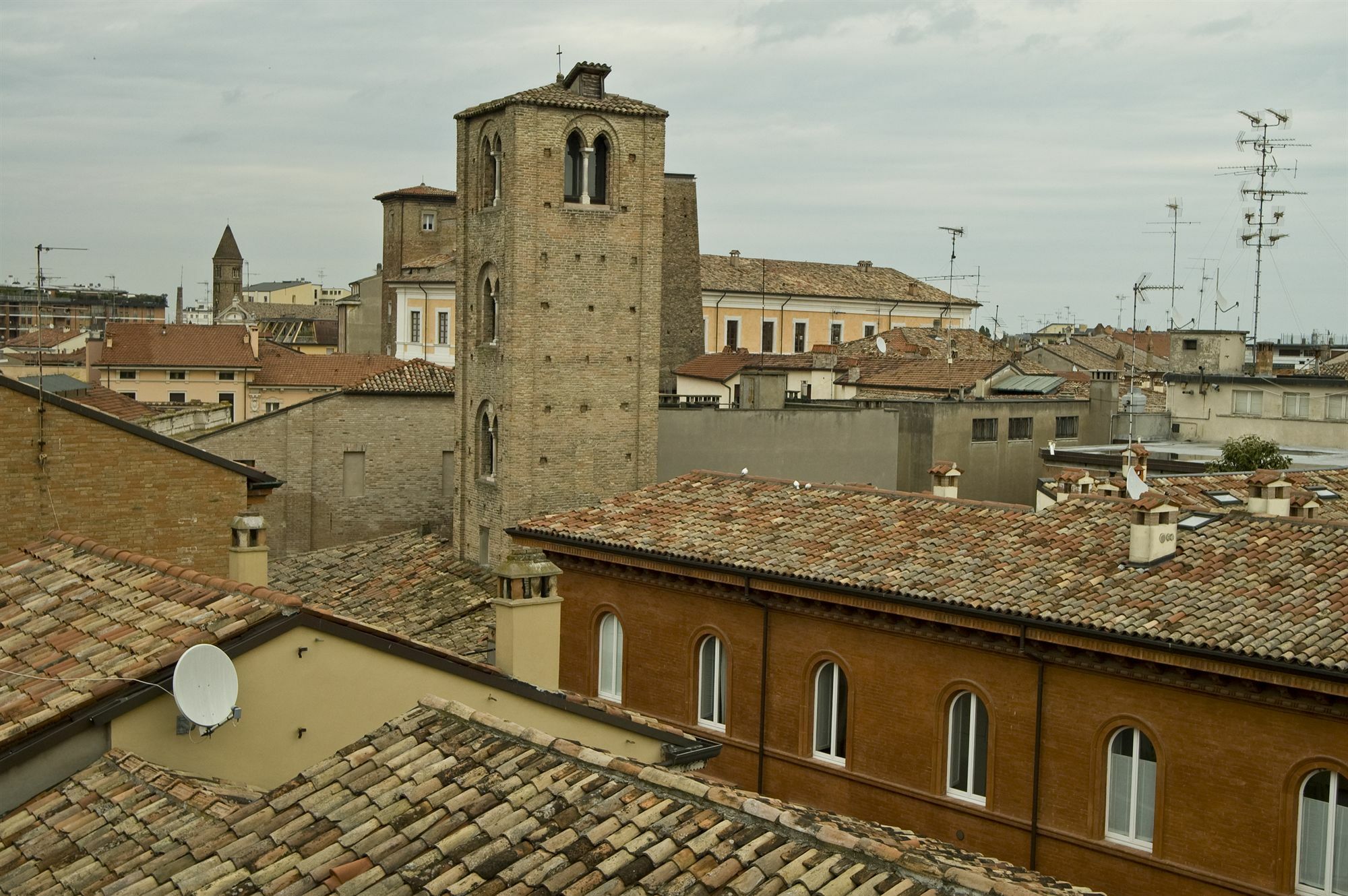 Hotel Centrale Byron Ravenna Esterno foto